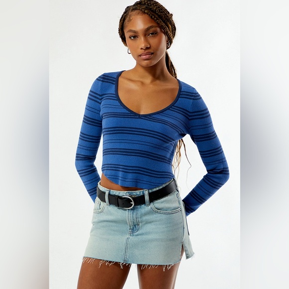 PacSun Tops - LA Hearts Woodland V-Neck Sweater